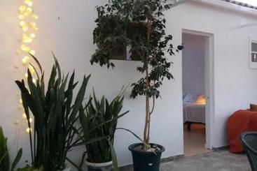 پانسیون Hostal Casa 95