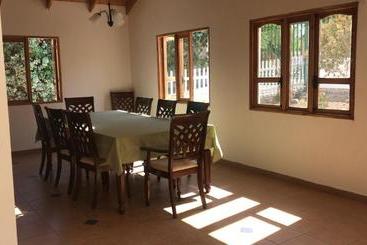 پانسیون Hostal Casa 95