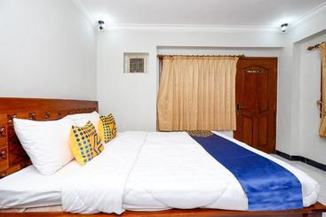 هتل Spot On 2618 Jepara Guest House