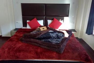 پانسیون Jagdarshan Guest House