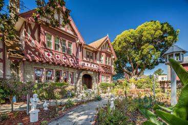 هتل Rose Garden Inn