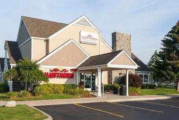 اقامتگاه Hawthorn Suites By Wyndham Dearborn/detroit Mi
