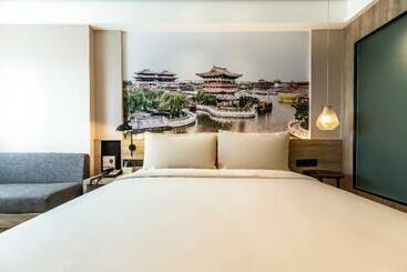 هتل Atour  Kaifeng Qing Ming Shang He Yuan