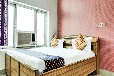 هتل Spot On 65115 Sagar Villa