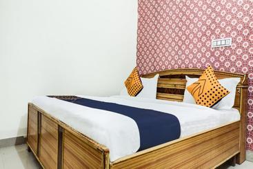 هتل Spot On 65115 Sagar Villa