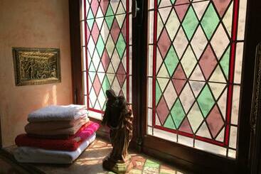 بنسيون Le Relais D Auribeau