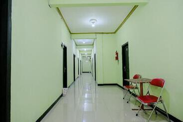 فندق Oyo Life 2508 Alba Suites Homestay