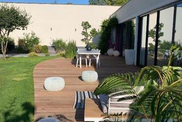 تختخواب و صبحانه Le Loft De Patricia