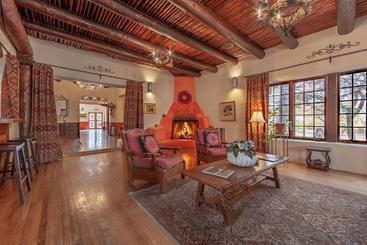 هتل Blue Sky Retreat At San Geronimo Lodge