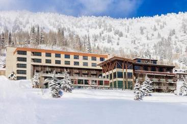 هتل Rustler Lodge