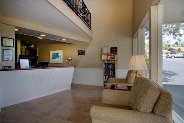 هتل Seashore Park Inn