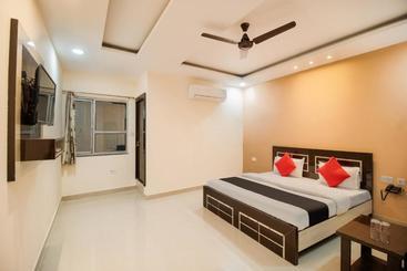 هتل Capital O 67322 Aastha Krishna Niketan