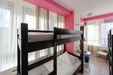 Hostel Puzzle Alfa