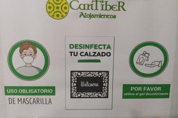 簡易ホテル Alojamientos Cantíber