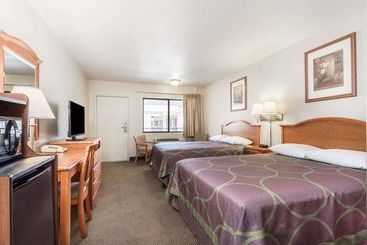 هتل Super 8 By Wyndham Tempe/asu/airport