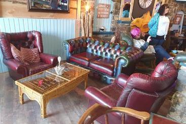 هتل The Sup Shack Wellington Inn