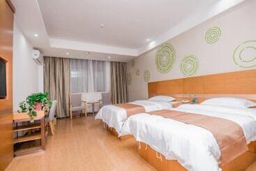 Отель Greentree Inn Xuchang Yucheng County Ziyun Avenue Business