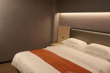 Hotel Shell Shanghai Chedun Yingshi City Yingshi Road