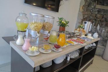 هتل Suite Luna Del Valle