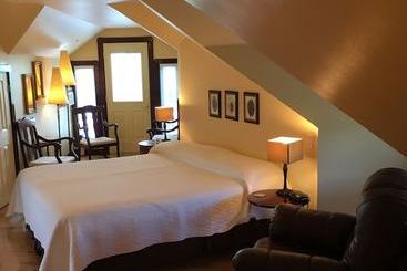 تختخواب و صبحانه Auberge Au Bois Dormant Inn