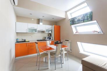 هتل Orange