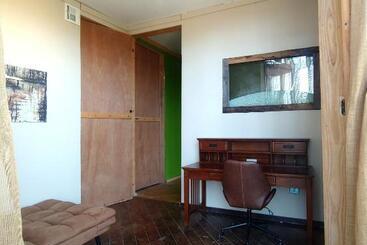 Lost River Hostel