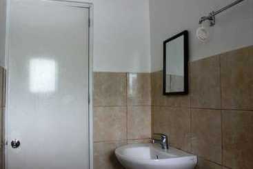 호텔 Camiguin Chumz Travelodge