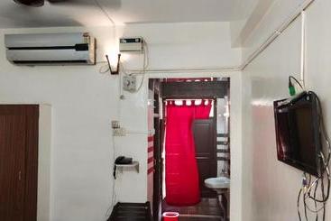 Hotel Akil Towers