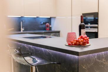 آپارتمانهای توریستها Cove Seaview Villas
