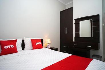 هتل Oyo 2038 Jasmine Guest House Balikpapan