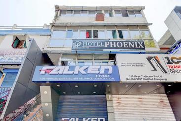 هتل Spot On 47460  Phoenix