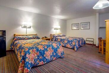 هتل Rodeway Inn