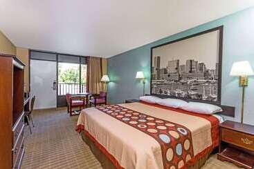 فندق على الطريق Super 8 By Wyndham Jessup/baltimore Area