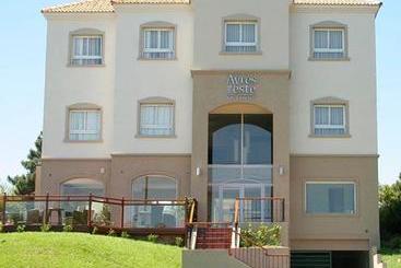 هتل Ayres Del Este