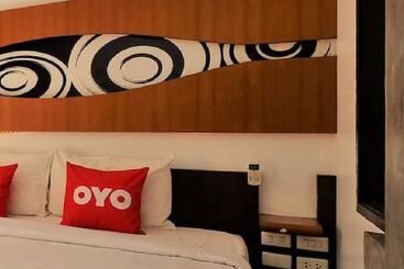Отель Ma U Sabai By Oyo Rooms