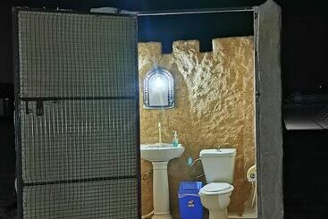 هتل Desert Wonders Camp