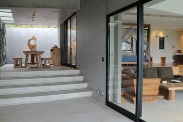 آپارتمان‌های توریست‌ها Leceb Sesoko Villa