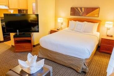 هتل Towneplace Suites Dallas Las Colinas