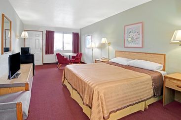 Magnuson Hotel El Paso West