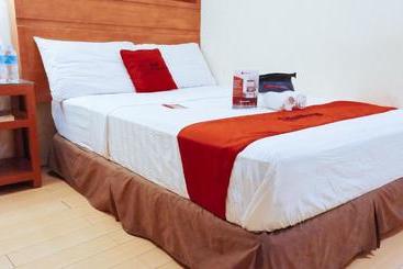 هتل Reddoorz @ Climaco Street Cebu