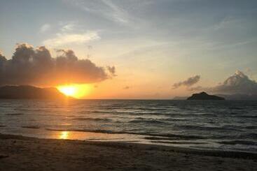 هتل Sunset Bay Cottage