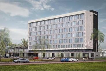 هتل Hampton By Hilton David