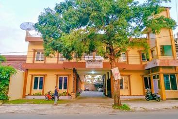 هتل Oyo 3298 Bromo Guest House Family
