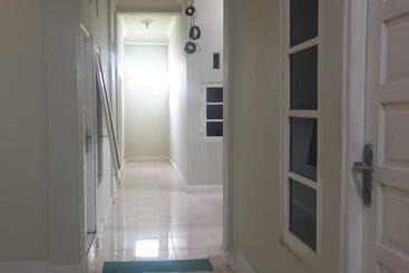 هتل Oyo 3304 Garuda Guest House