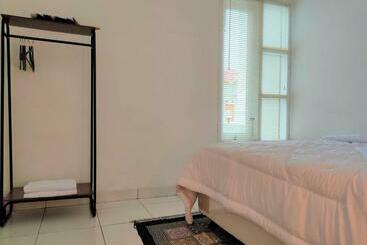 Sleep House Cirebon Homestay