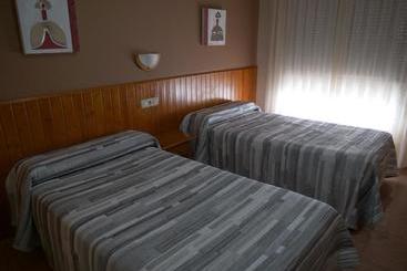 پانسیون Hostal Durá