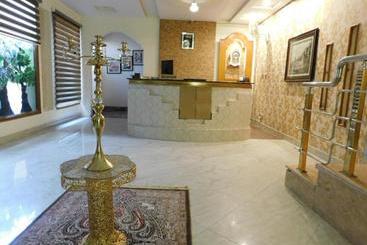هتل The Grand  Multan