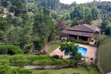 פנסיון Refúgio Dos Pássaros