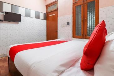 هتل Oyo 68779  Gl Marriage Complex