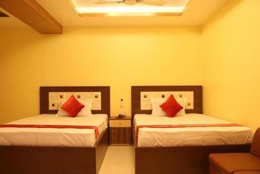 هتل Amir S Residense